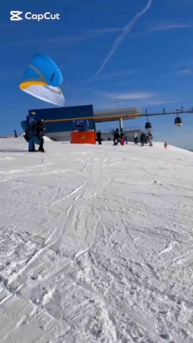 This is #kronplatz too
Anche questo è Kronplatz 
...
#tandemfly #plandecorones #tandem #dolomiten #dolomity #dolomitisuperski #kronplatzfun #sunnyday #visitsouthtyrol #sudtirol_lovers #südtirol_lovers